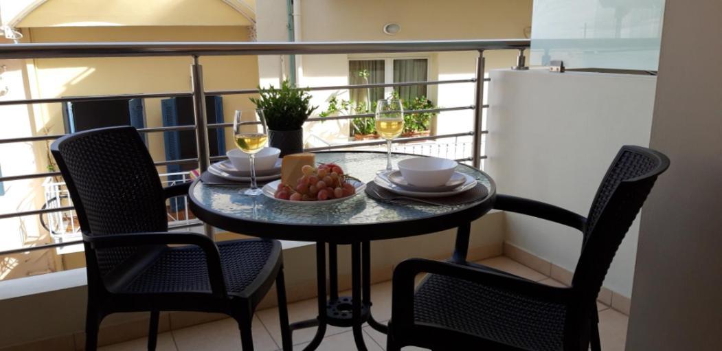 Filora Apartment In The City Center Iraklio Exterior foto